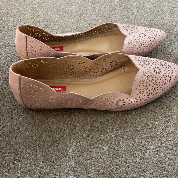 Work flats - Picture 2 of 2